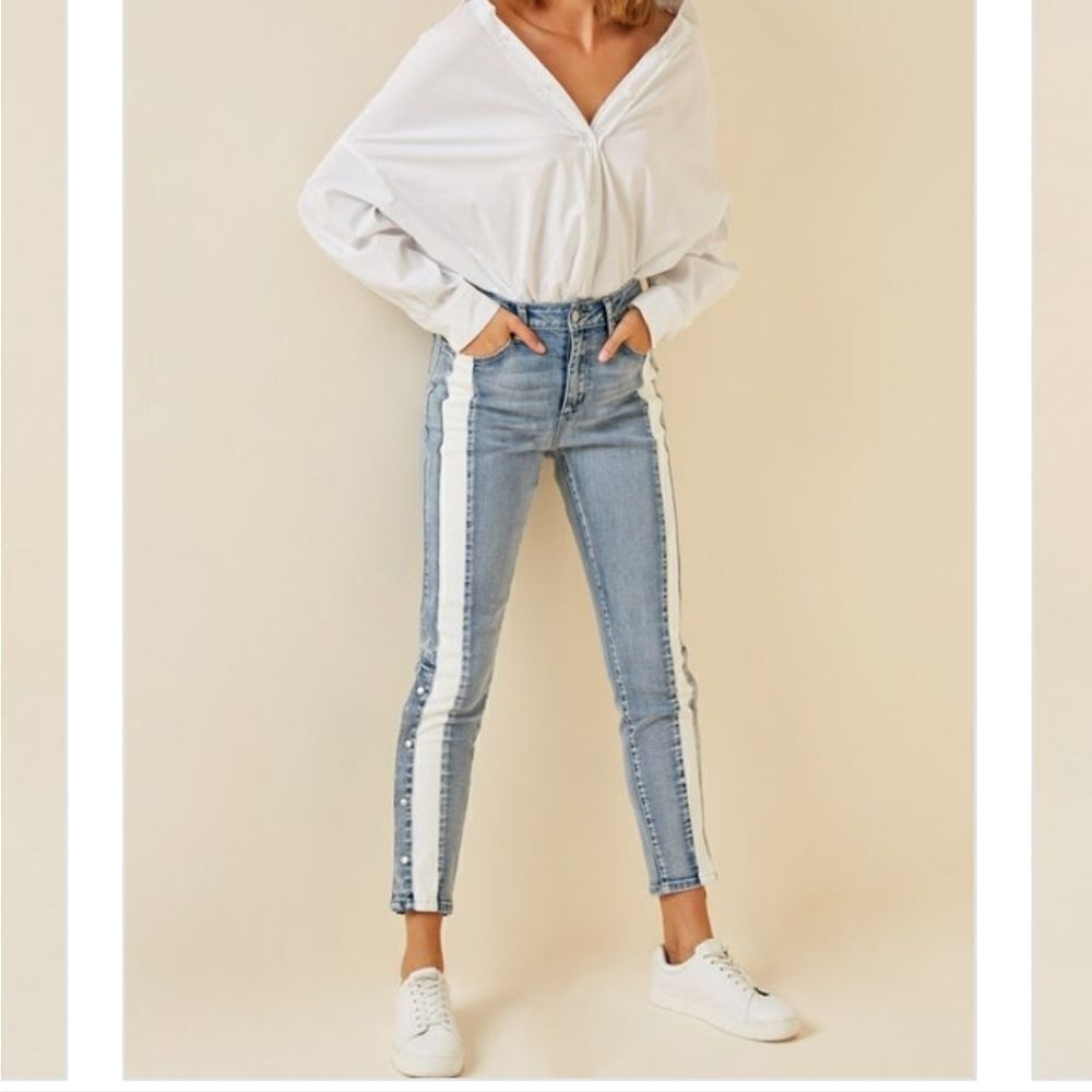 Hayden Stretch Snap Contrast Panel Jeans Size Medium NWT